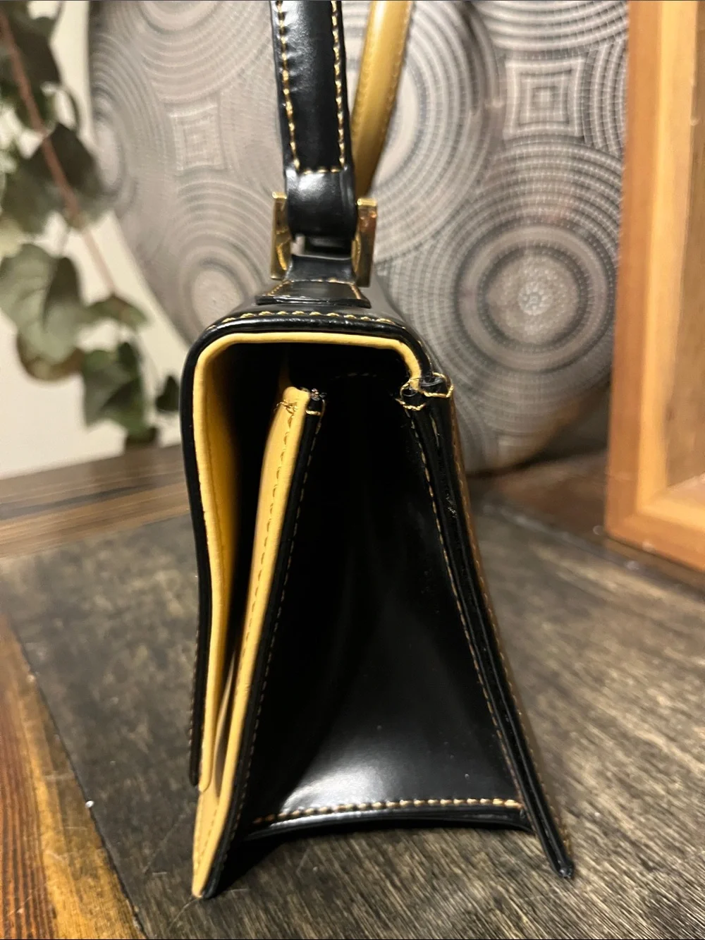 Vintage Lederer de Paris handbag